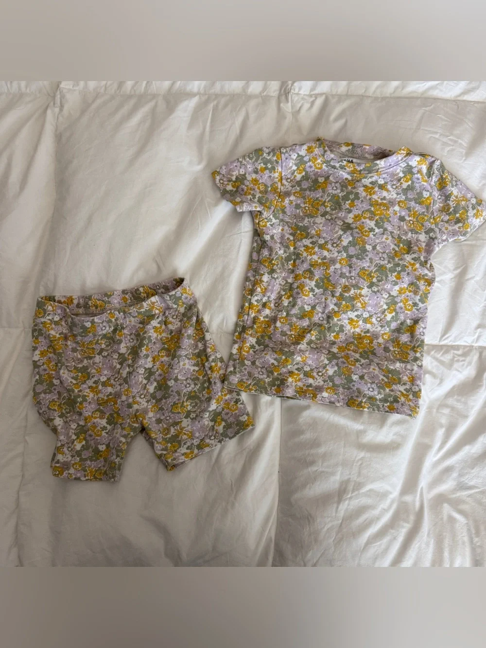 Carter's | Girl’s 4T |Lavender & Mustard Floral | Short-Sleeve Pajama Set